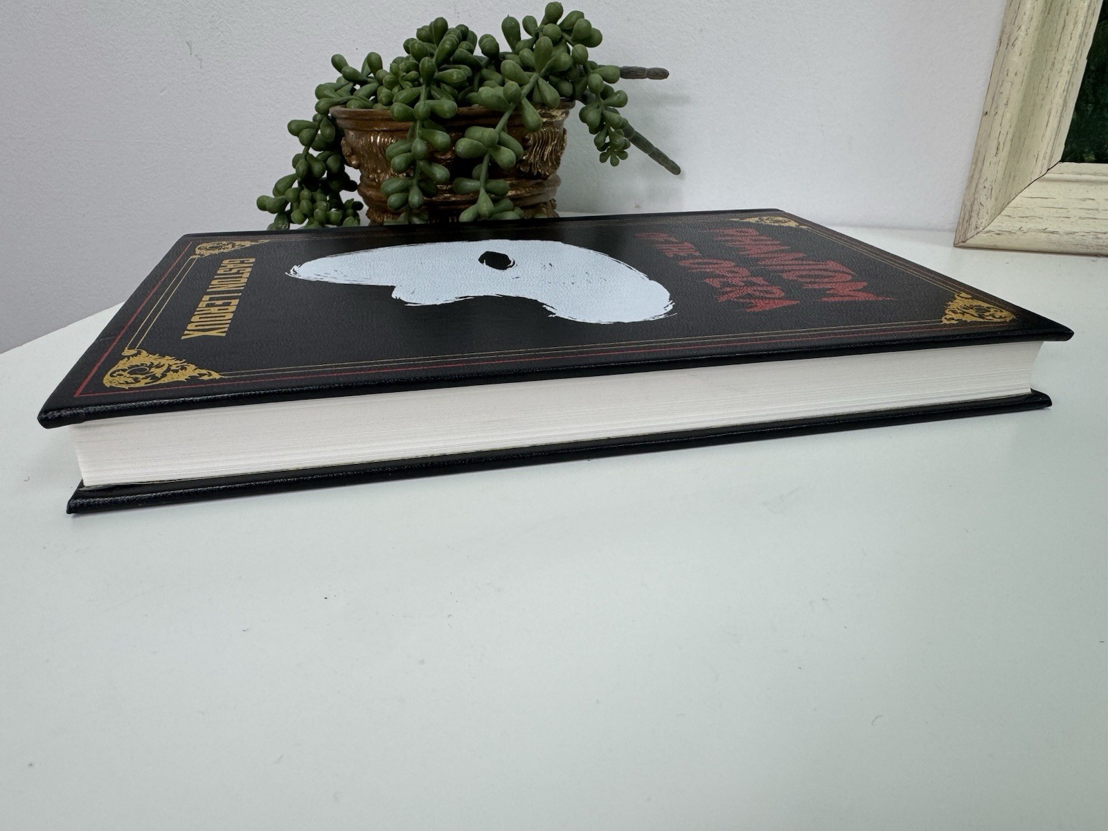 Phantom of The Opera Faux Leather Bound 2018 Sweet Water Press Edition Book